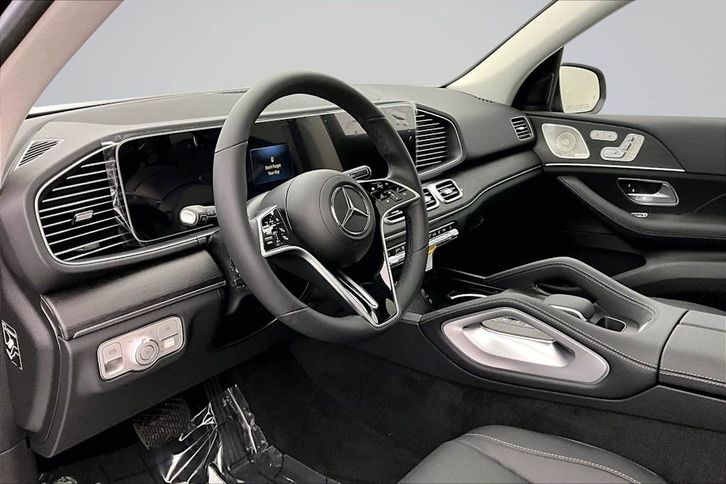 Thumbnail: 2026 Mercedes-Benz GLE - 2