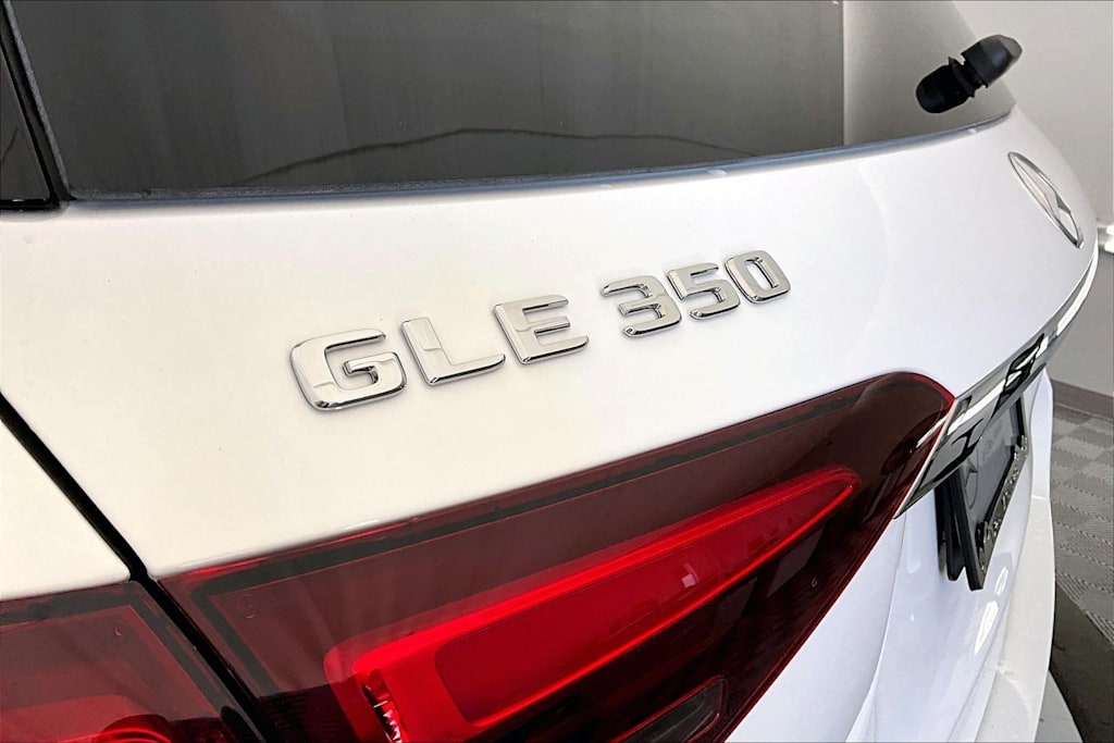 Thumbnail: 2026 Mercedes-Benz GLE - 7