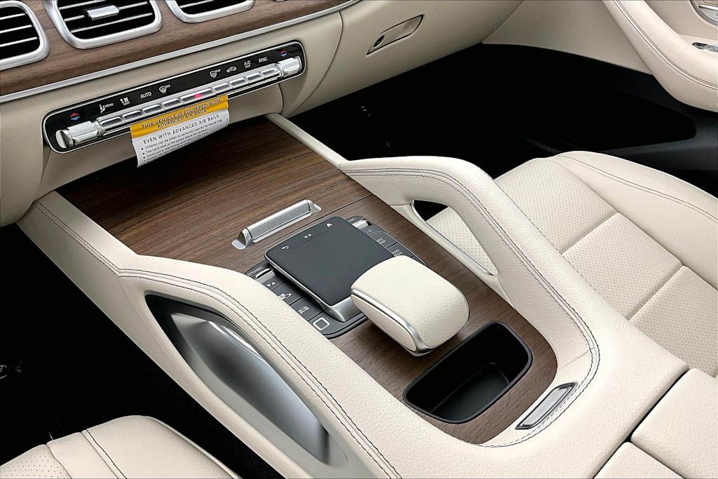 Thumbnail: 2026 Mercedes-Benz GLE - 16