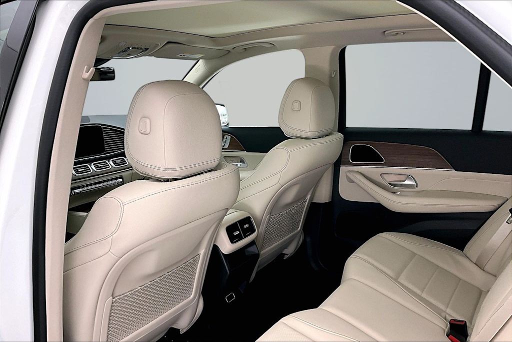 Thumbnail: 2026 Mercedes-Benz GLE - 13