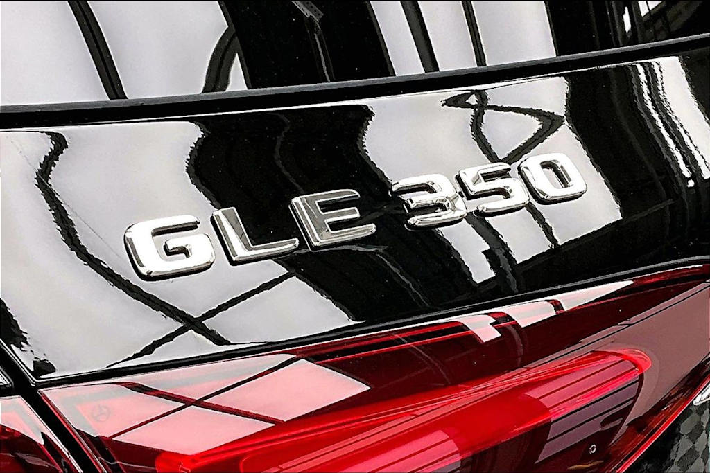 Thumbnail: 2026 Mercedes-Benz GLE - 6