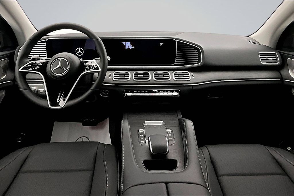 Thumbnail: 2026 Mercedes-Benz GLE - 10