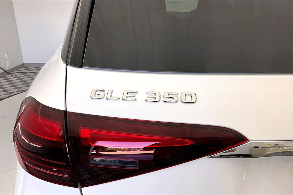 Thumbnail: 2026 Mercedes-Benz GLE - 20