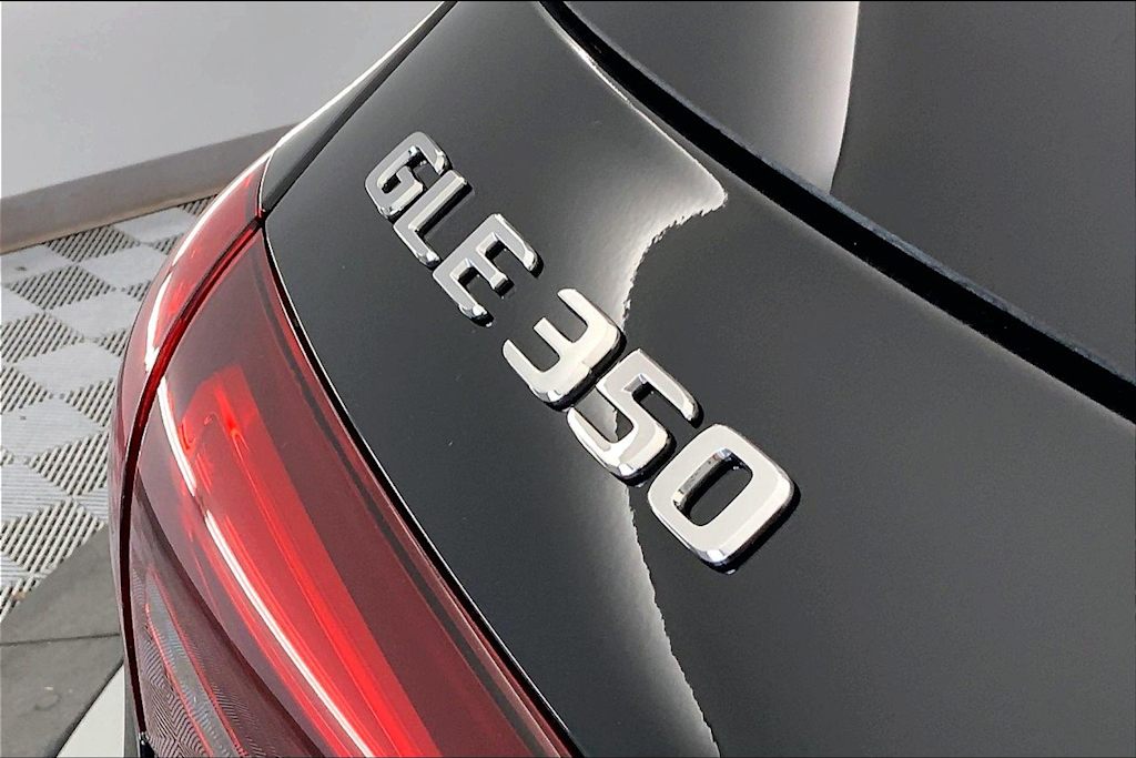 Thumbnail: 2025 Mercedes-Benz GLE - 17