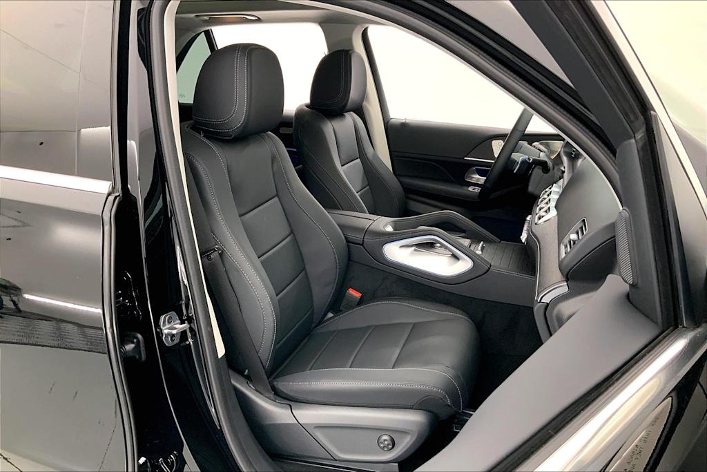 Thumbnail: 2026 Mercedes-Benz GLE - 10