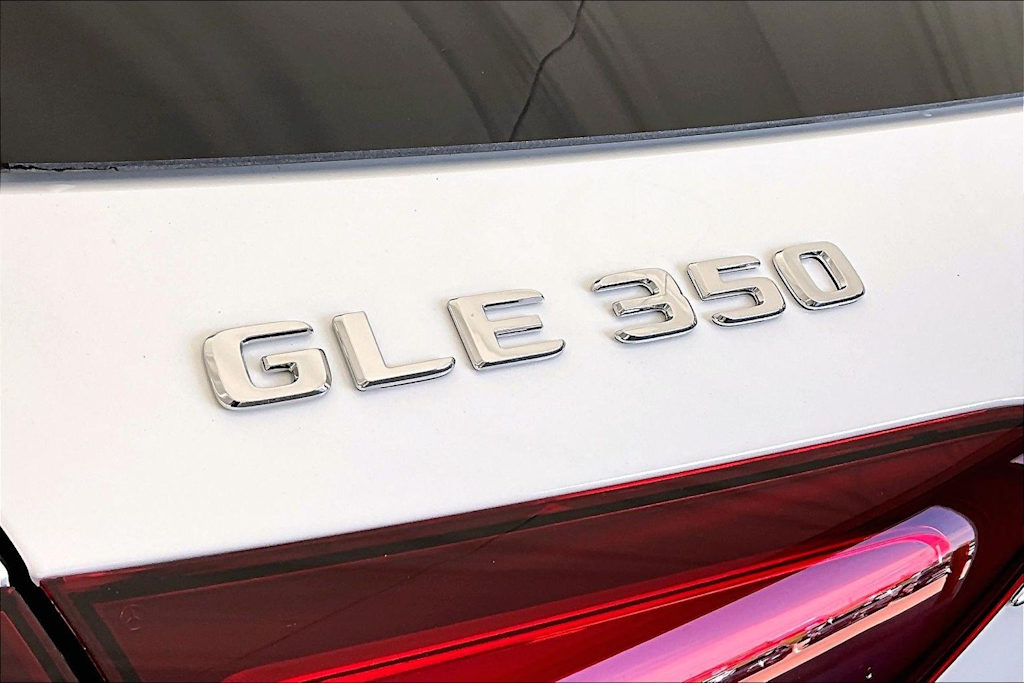 Thumbnail: 2026 Mercedes-Benz GLE - 7