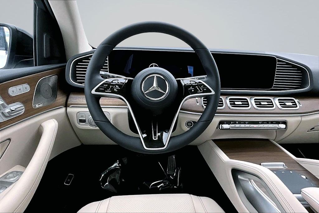 Thumbnail: 2026 Mercedes-Benz GLE - 14