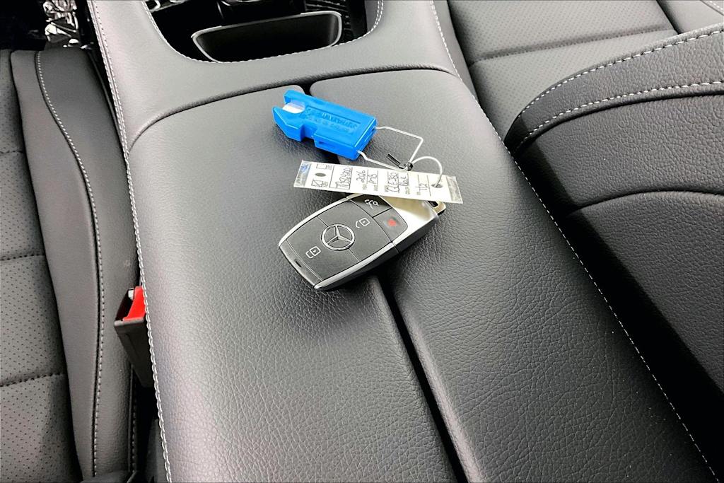 Thumbnail: 2026 Mercedes-Benz GLE - 21