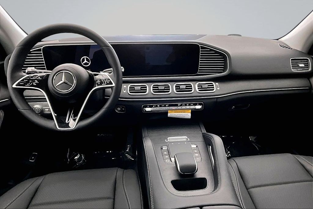 Thumbnail: 2026 Mercedes-Benz GLE - 10