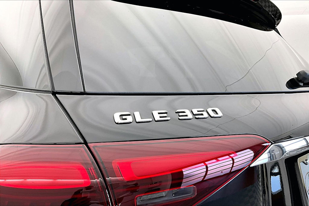 Thumbnail: 2025 Mercedes-Benz GLE - 20