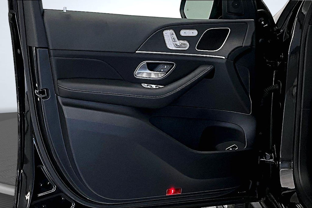 Thumbnail: 2025 Mercedes-Benz GLE - 24