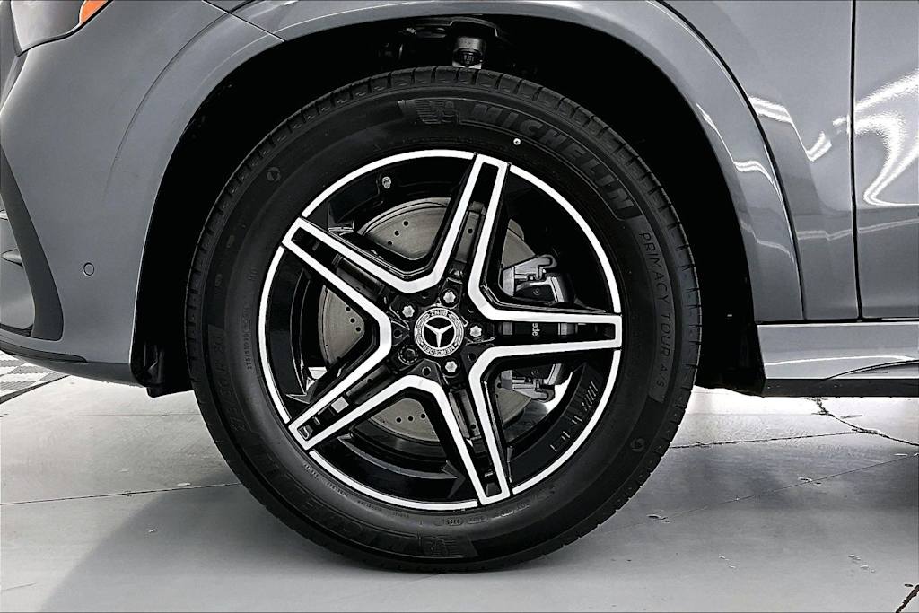 Thumbnail: 2026 Mercedes-Benz GLE - 8