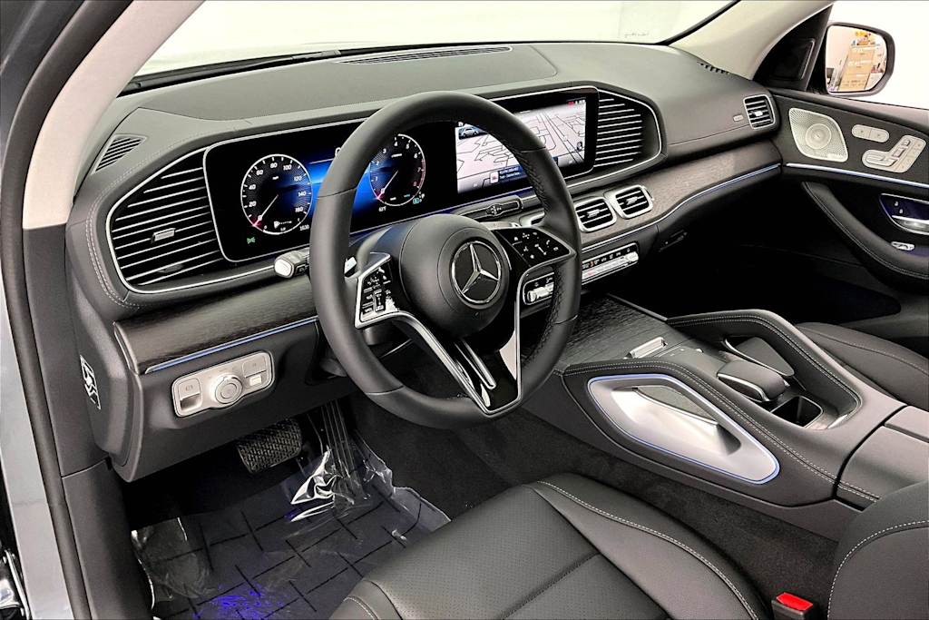 Thumbnail: 2026 Mercedes-Benz GLE - 2
