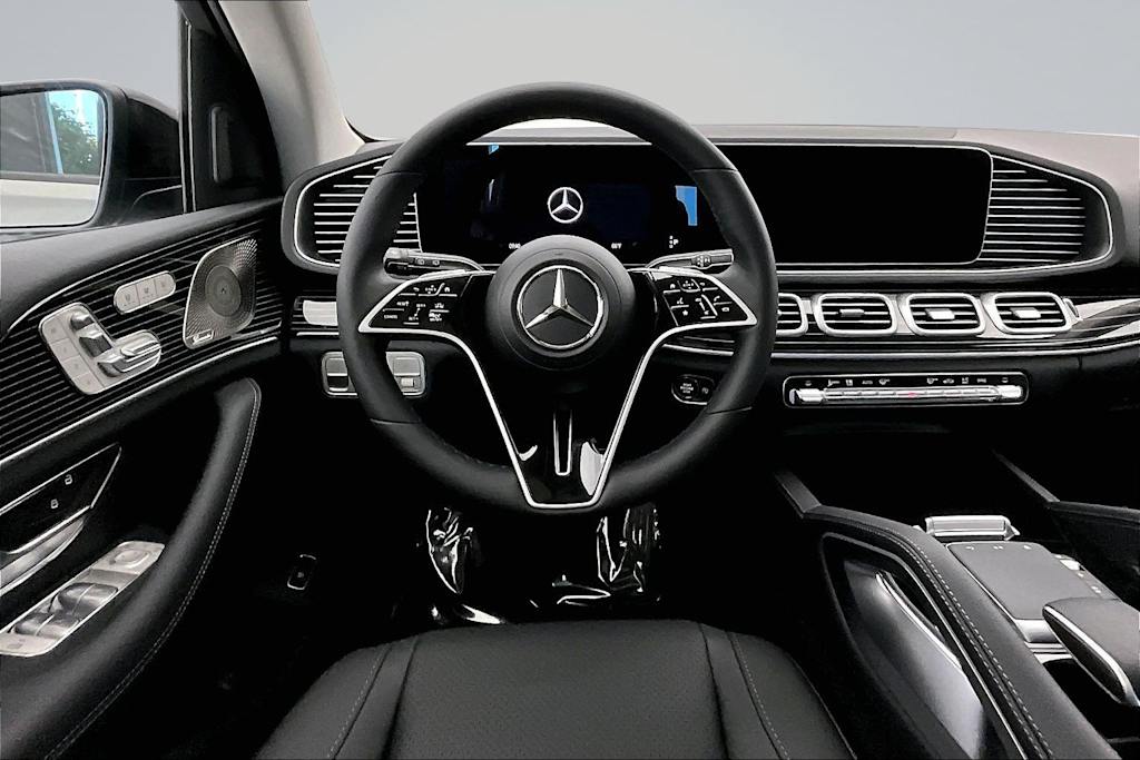 Thumbnail: 2026 Mercedes-Benz GLE - 14