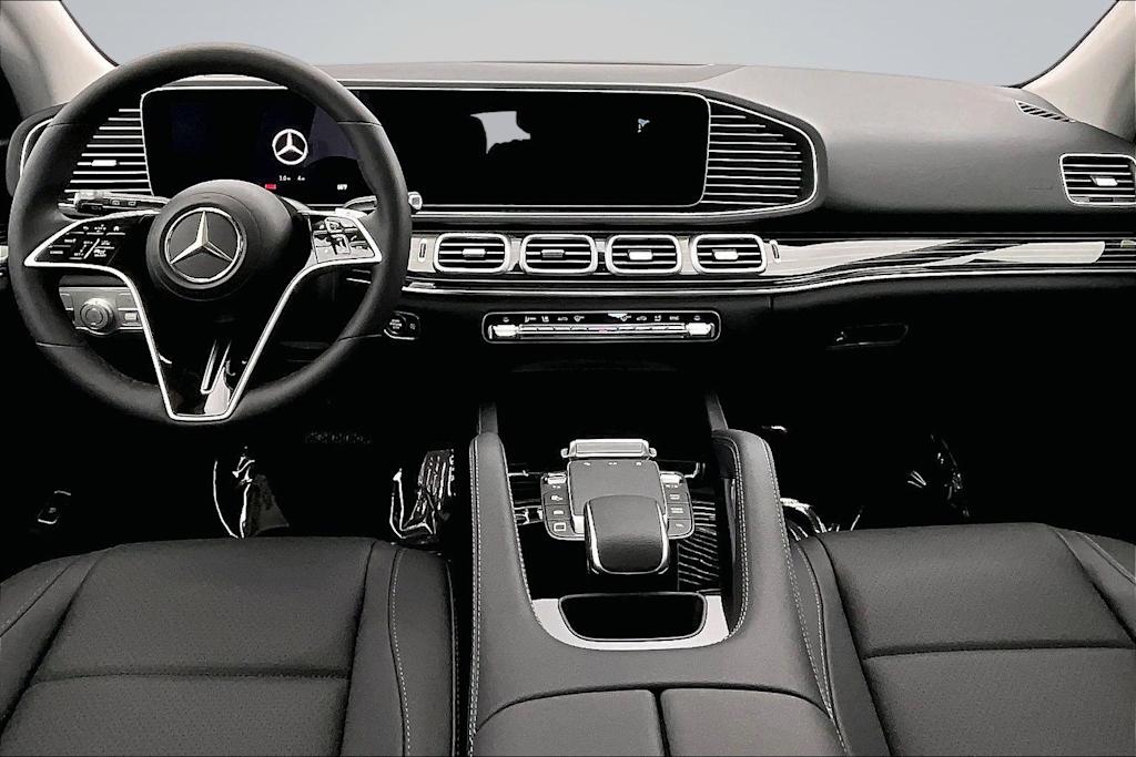 Thumbnail: 2026 Mercedes-Benz GLE - 10