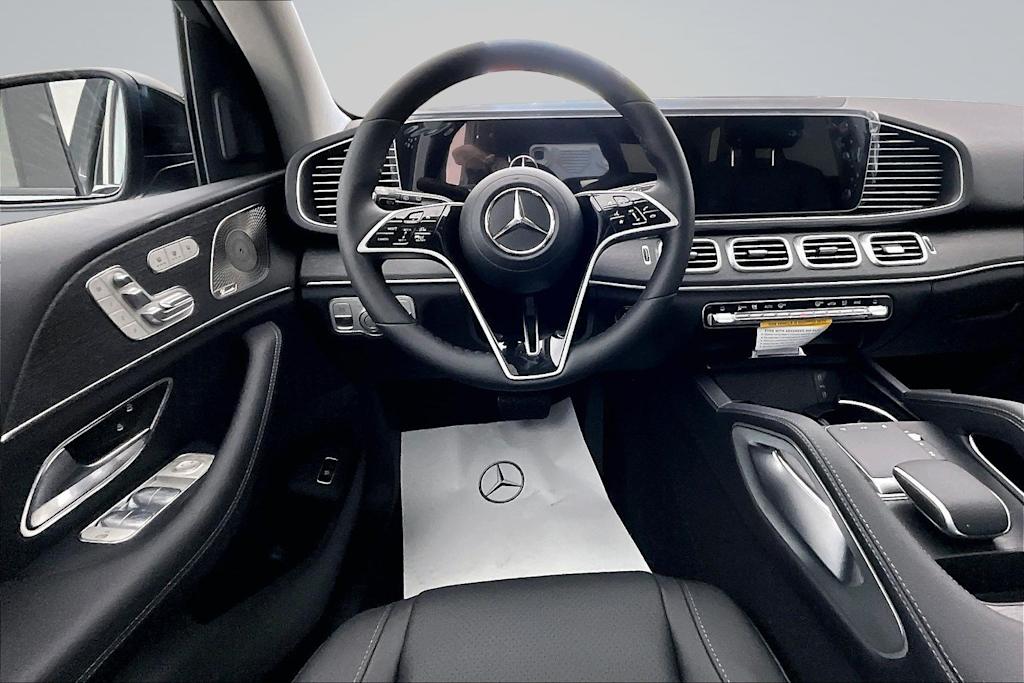 Thumbnail: 2026 Mercedes-Benz GLE - 14