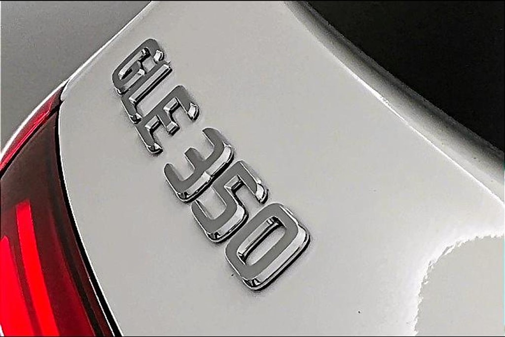 Thumbnail: 2026 Mercedes-Benz GLE - 18