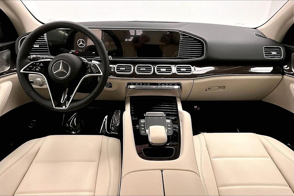 Thumbnail: 2026 Mercedes-Benz GLE - 10