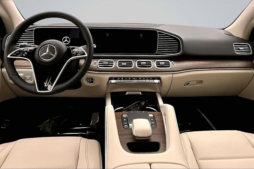 Thumbnail: 2026 Mercedes-Benz GLE - 10