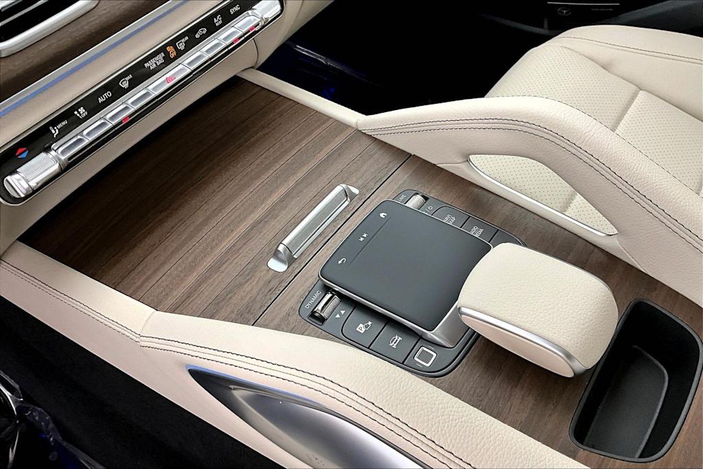 Thumbnail: 2026 Mercedes-Benz GLE - 16