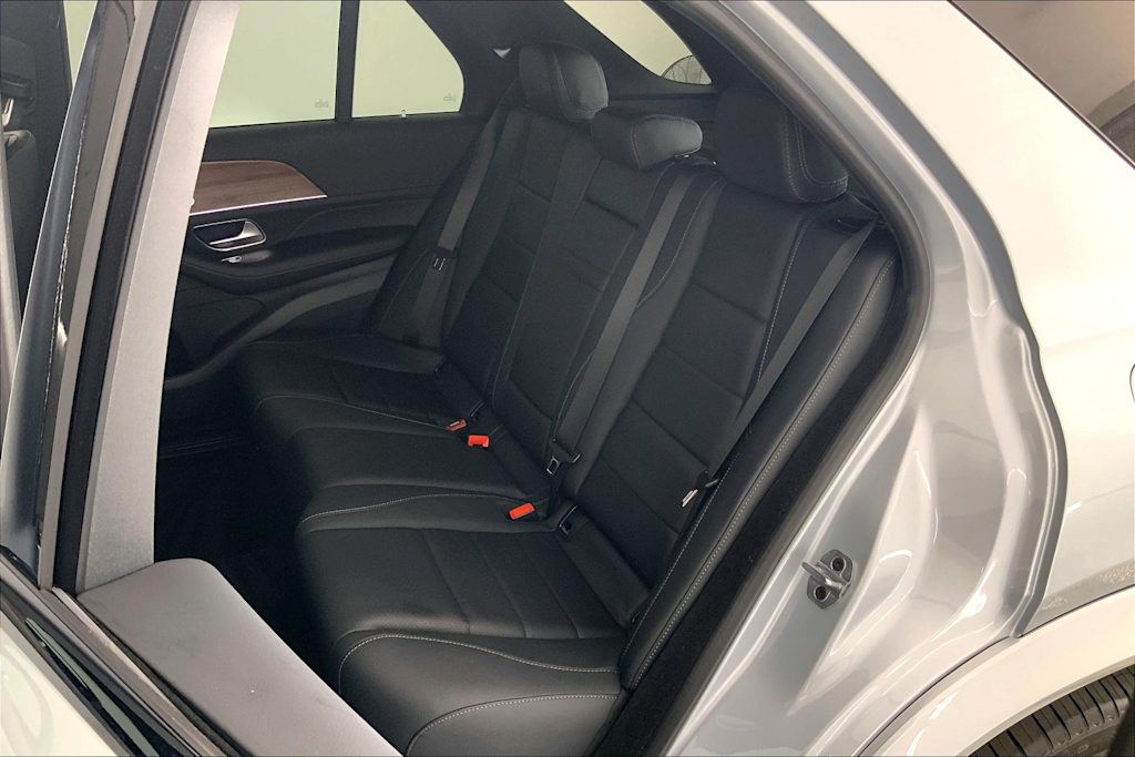 Thumbnail: 2025 Mercedes-Benz GLE - 21