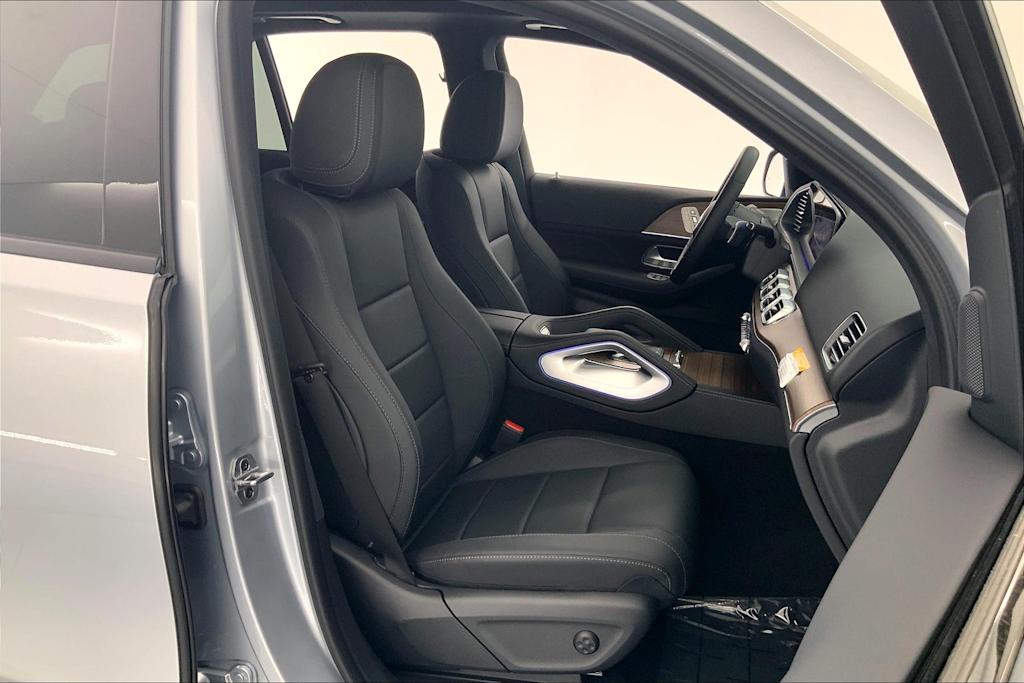 Thumbnail: 2025 Mercedes-Benz GLE - 12