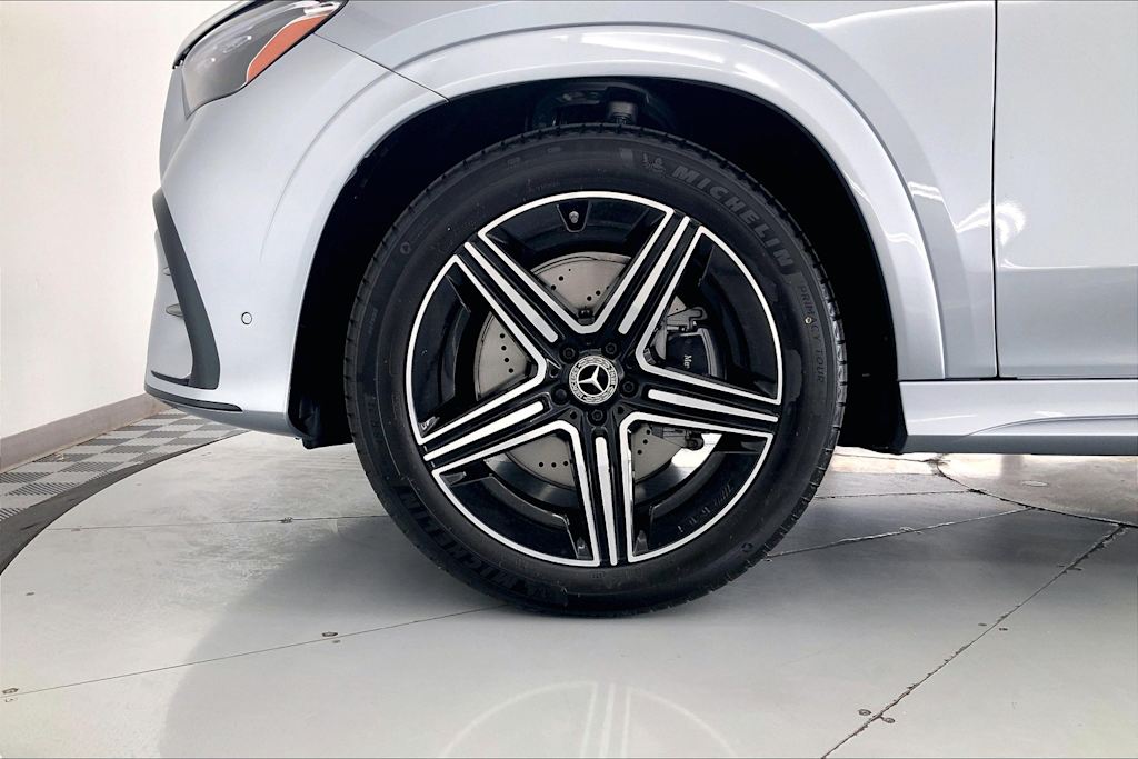 Thumbnail: 2025 Mercedes-Benz GLE - 8