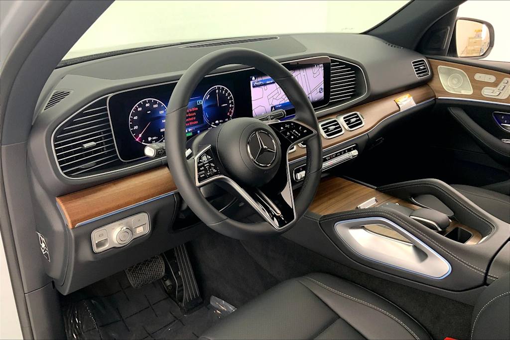 Thumbnail: 2025 Mercedes-Benz GLE - 2