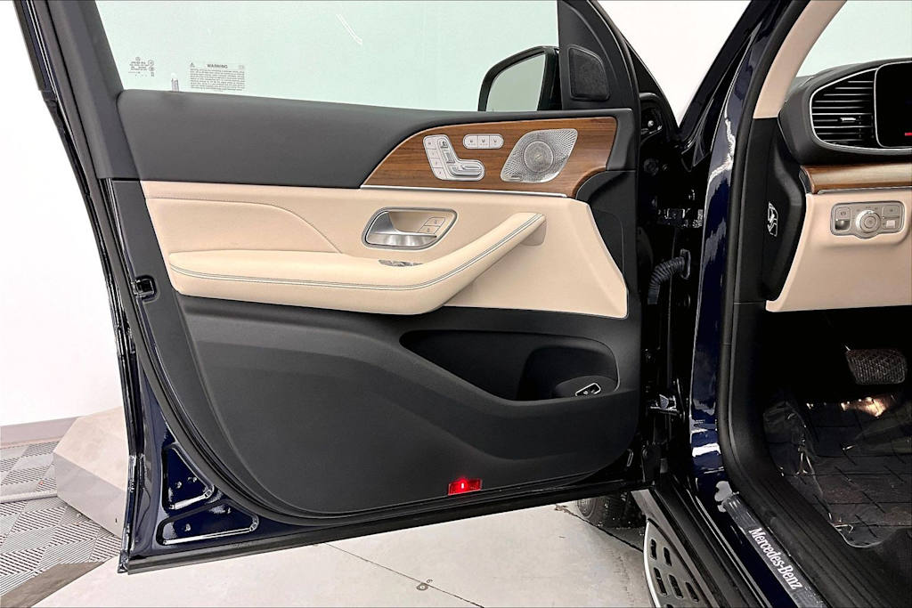 Thumbnail: 2022 Mercedes-Benz GLE - 24