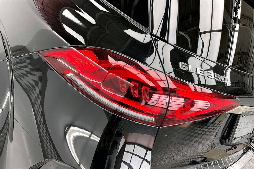 Thumbnail: 2022 Mercedes-Benz GLE - 26