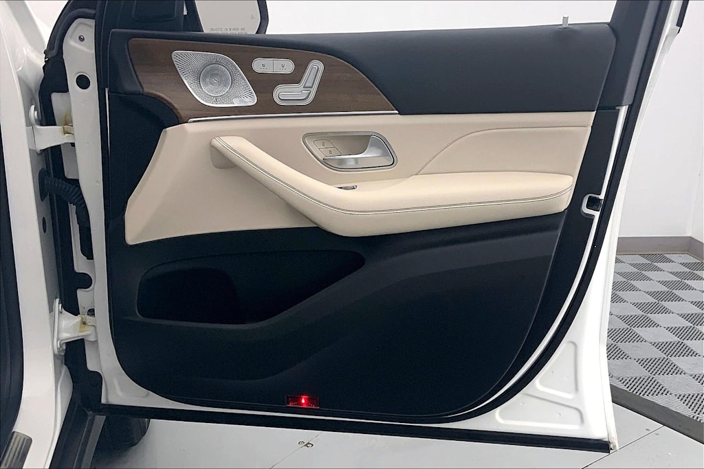 Thumbnail: 2021 Mercedes-Benz GLE - 25