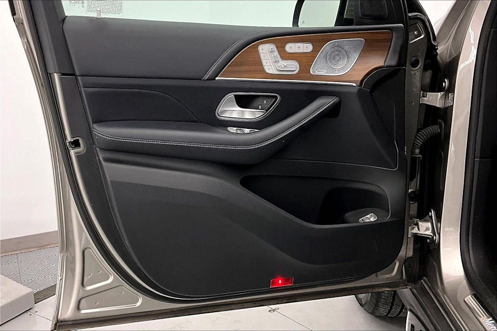 Thumbnail: 2020 Mercedes-Benz GLE - 24