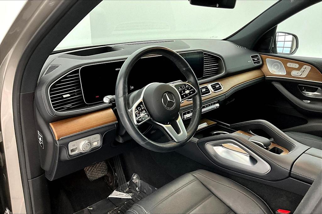 Thumbnail: 2020 Mercedes-Benz GLE - 2