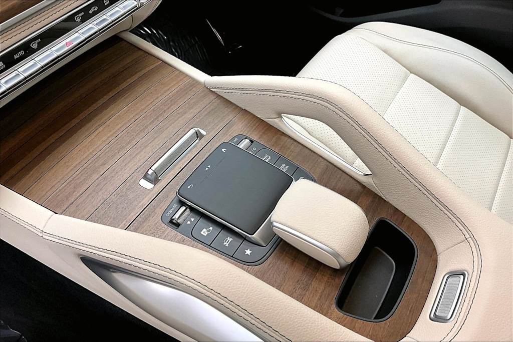 Thumbnail: 2023 Mercedes-Benz GLE - 16