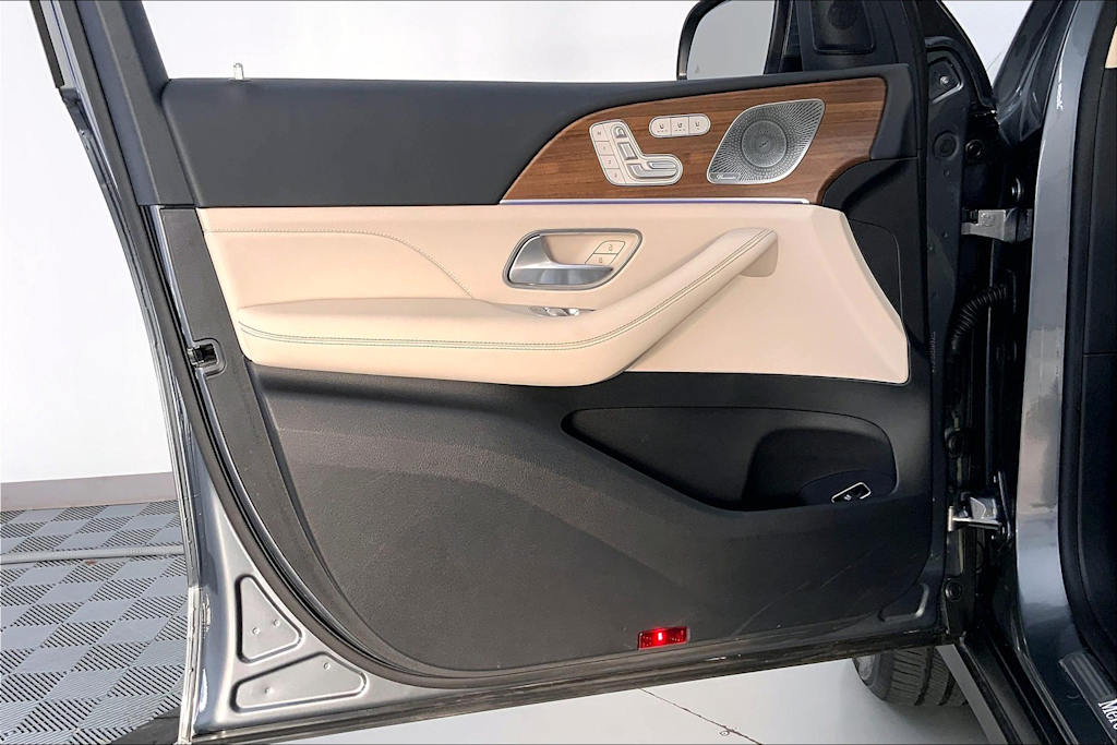 Thumbnail: 2024 Mercedes-Benz GLE - 24