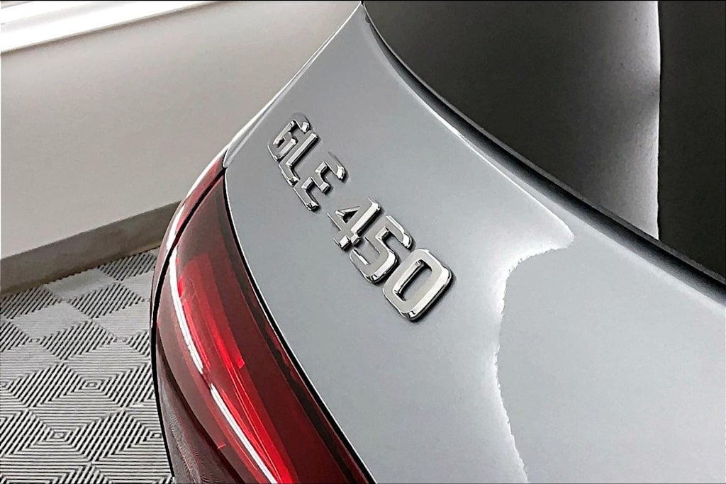 Thumbnail: 2026 Mercedes-Benz GLE - 19
