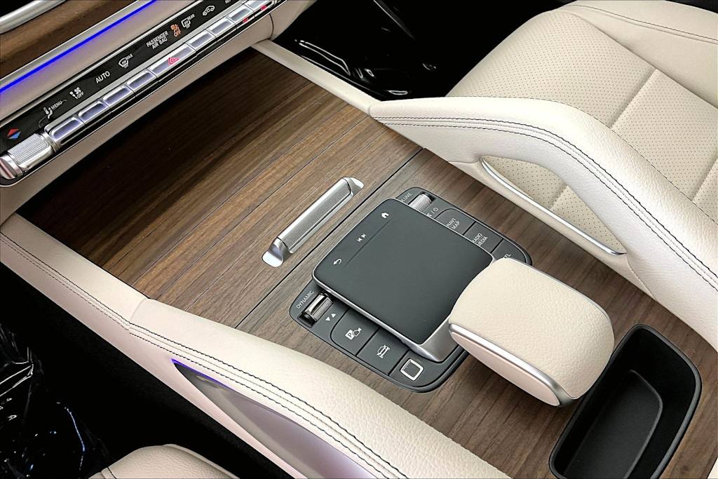 Thumbnail: 2026 Mercedes-Benz GLE - 16
