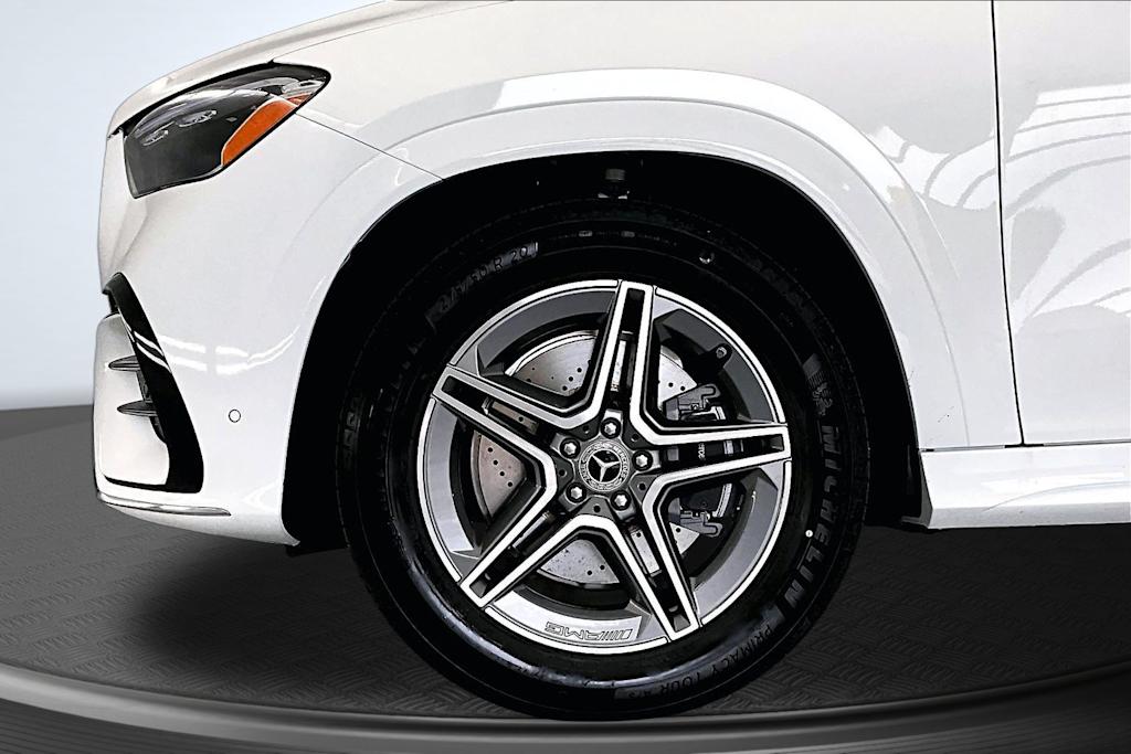 Thumbnail: 2026 Mercedes-Benz GLE - 8
