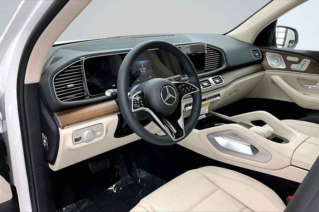 Thumbnail: 2026 Mercedes-Benz GLE - 2
