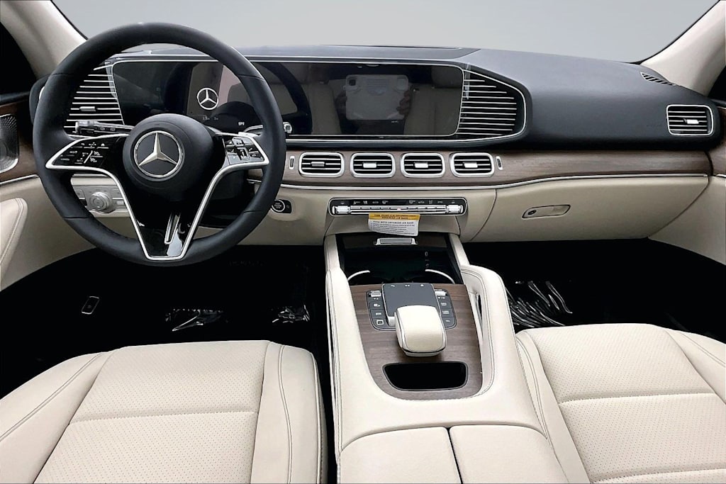 Thumbnail: 2026 Mercedes-Benz GLE - 10