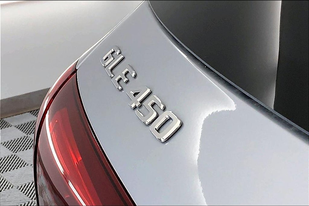 Thumbnail: 2026 Mercedes-Benz GLE - 18