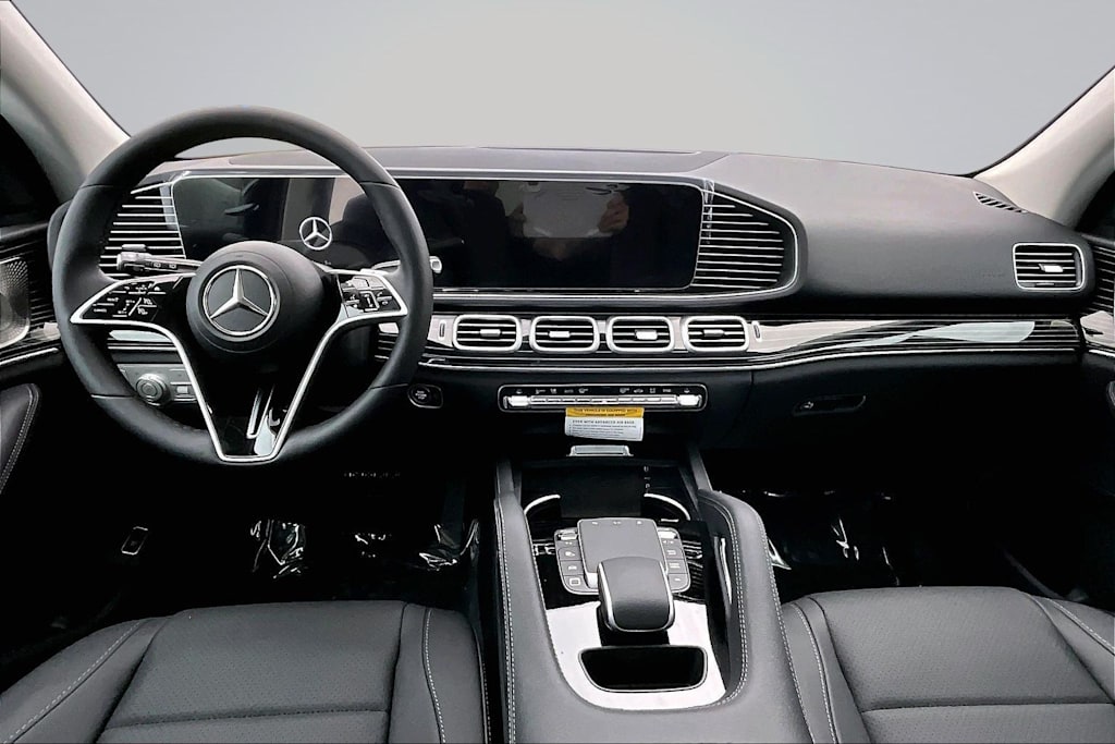 Thumbnail: 2026 Mercedes-Benz GLE - 10