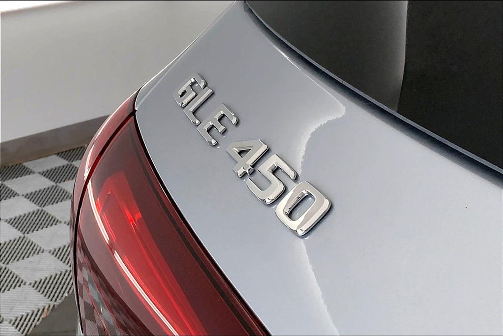 Thumbnail: 2026 Mercedes-Benz GLE - 19