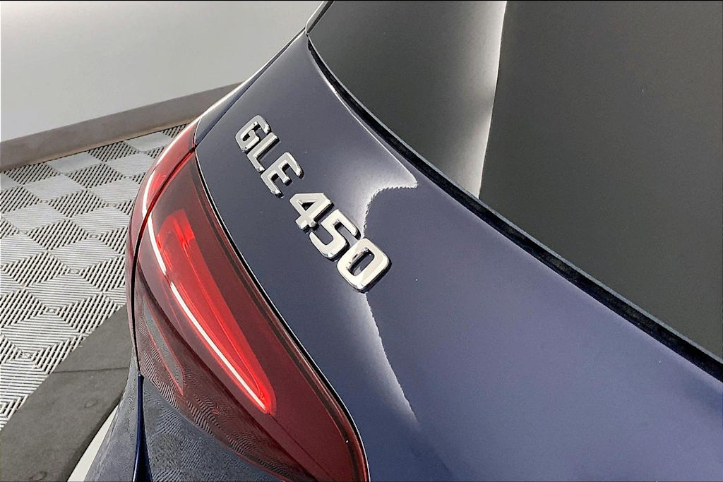 Thumbnail: 2026 Mercedes-Benz GLE - 16