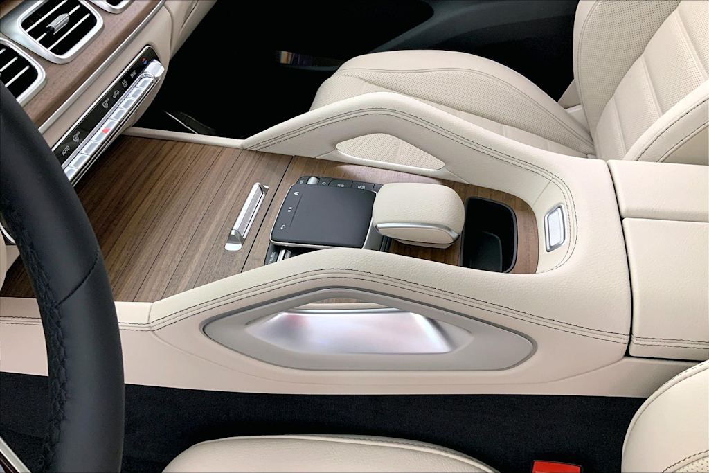 Thumbnail: 2026 Mercedes-Benz GLE - 22