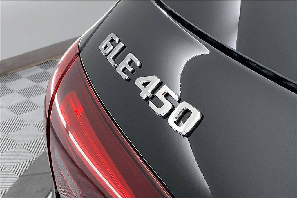 Thumbnail: 2026 Mercedes-Benz GLE - 18