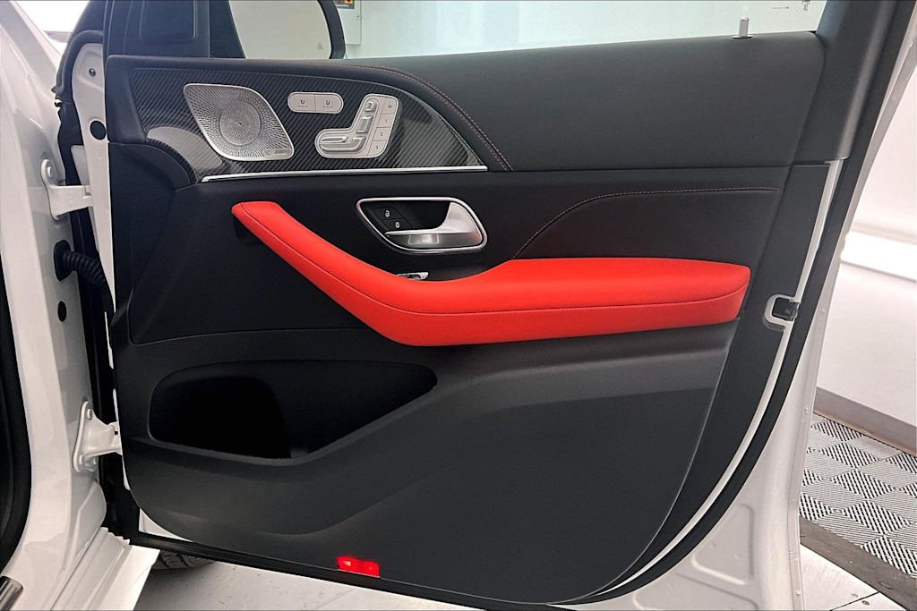 Thumbnail: 2026 Mercedes-Benz GLE - 24