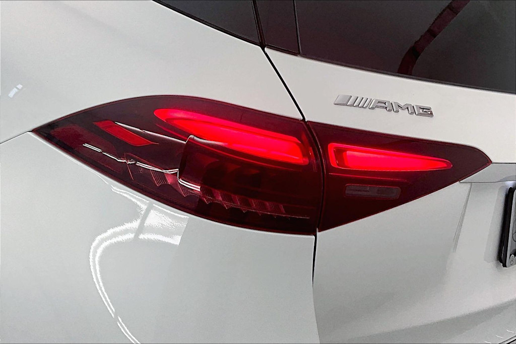 Thumbnail: 2026 Mercedes-Benz GLE - 25