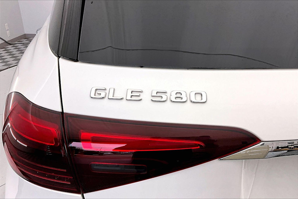Thumbnail: 2026 Mercedes-Benz GLE - 20