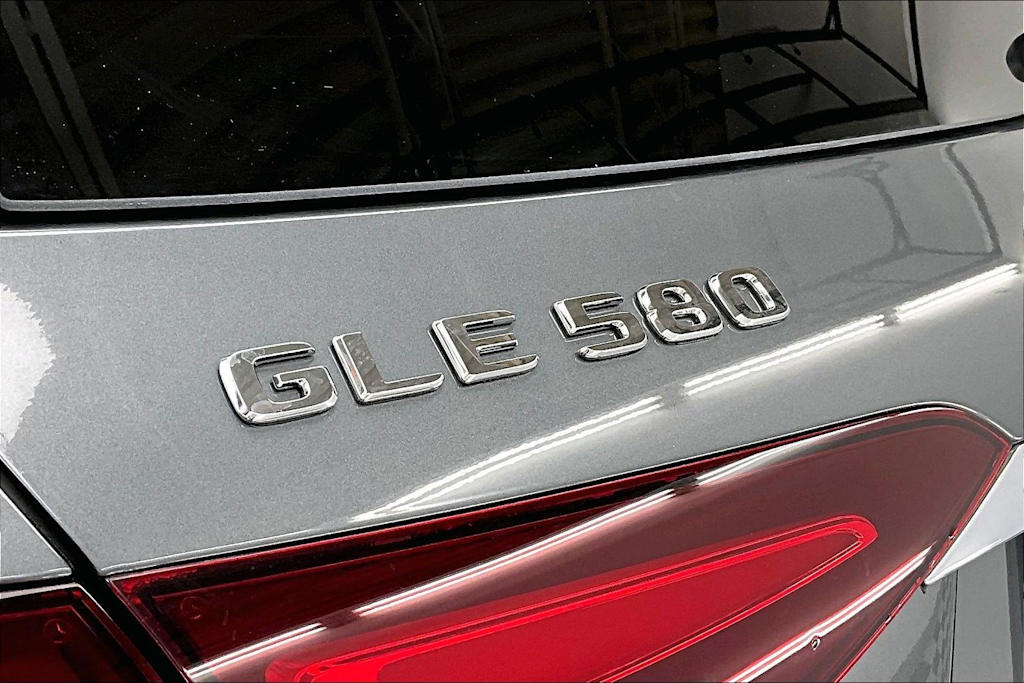 Thumbnail: 2026 Mercedes-Benz GLE - 23